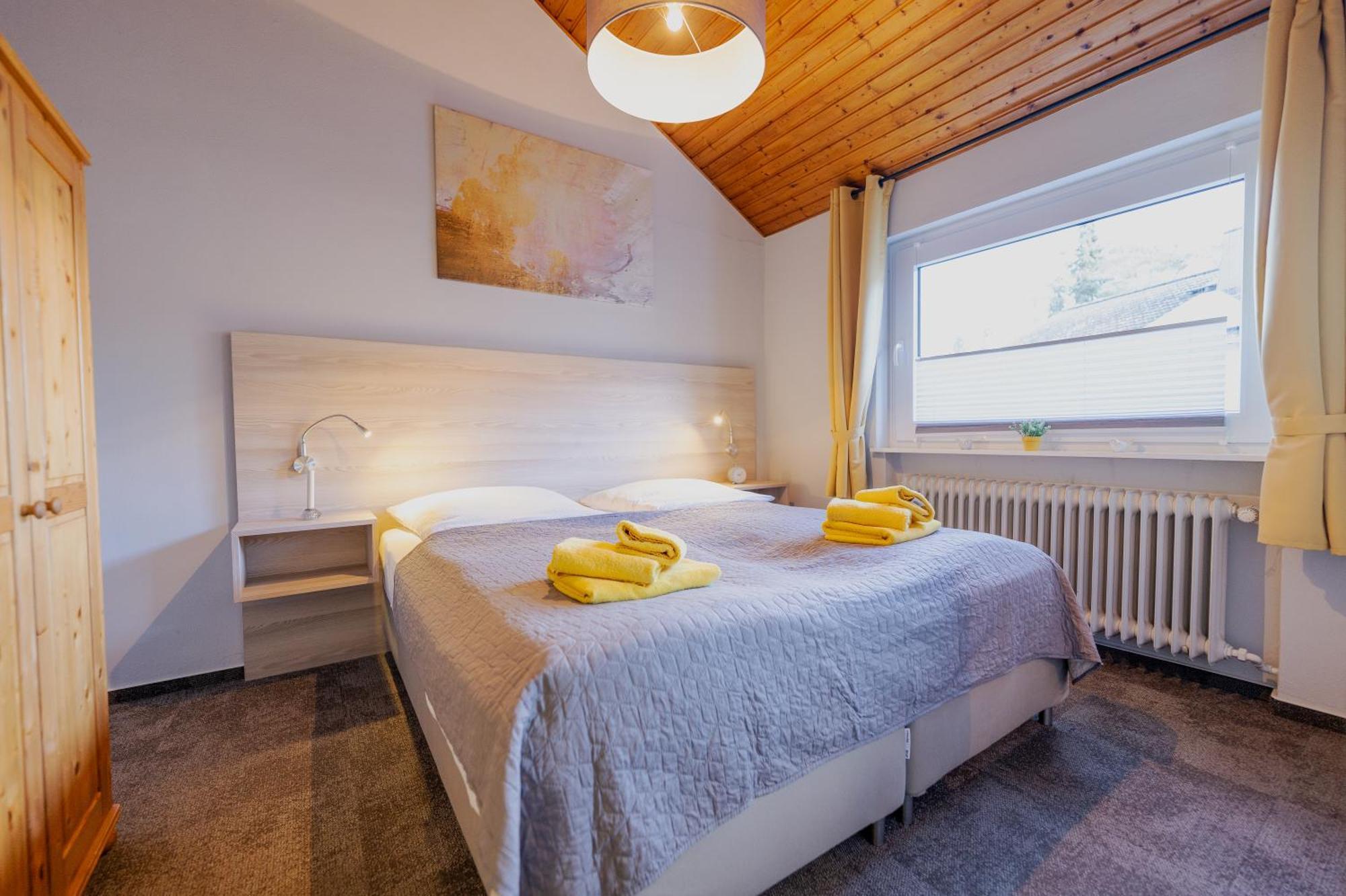 Ferienhaus Schoene Aussicht Ferienwohnung Gelb Hemfurth-Edersee Eksteriør billede